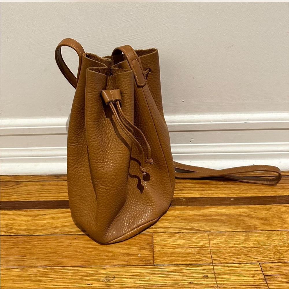 Baggu Caramel Leather Drawstring Crossbody Bucket Bag